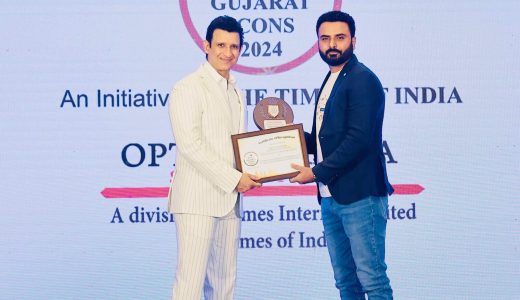 Award Given by Sharman Joshi